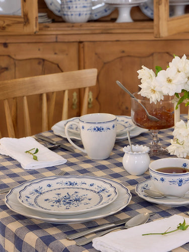 Vila Blue and White collection on a breakfast table